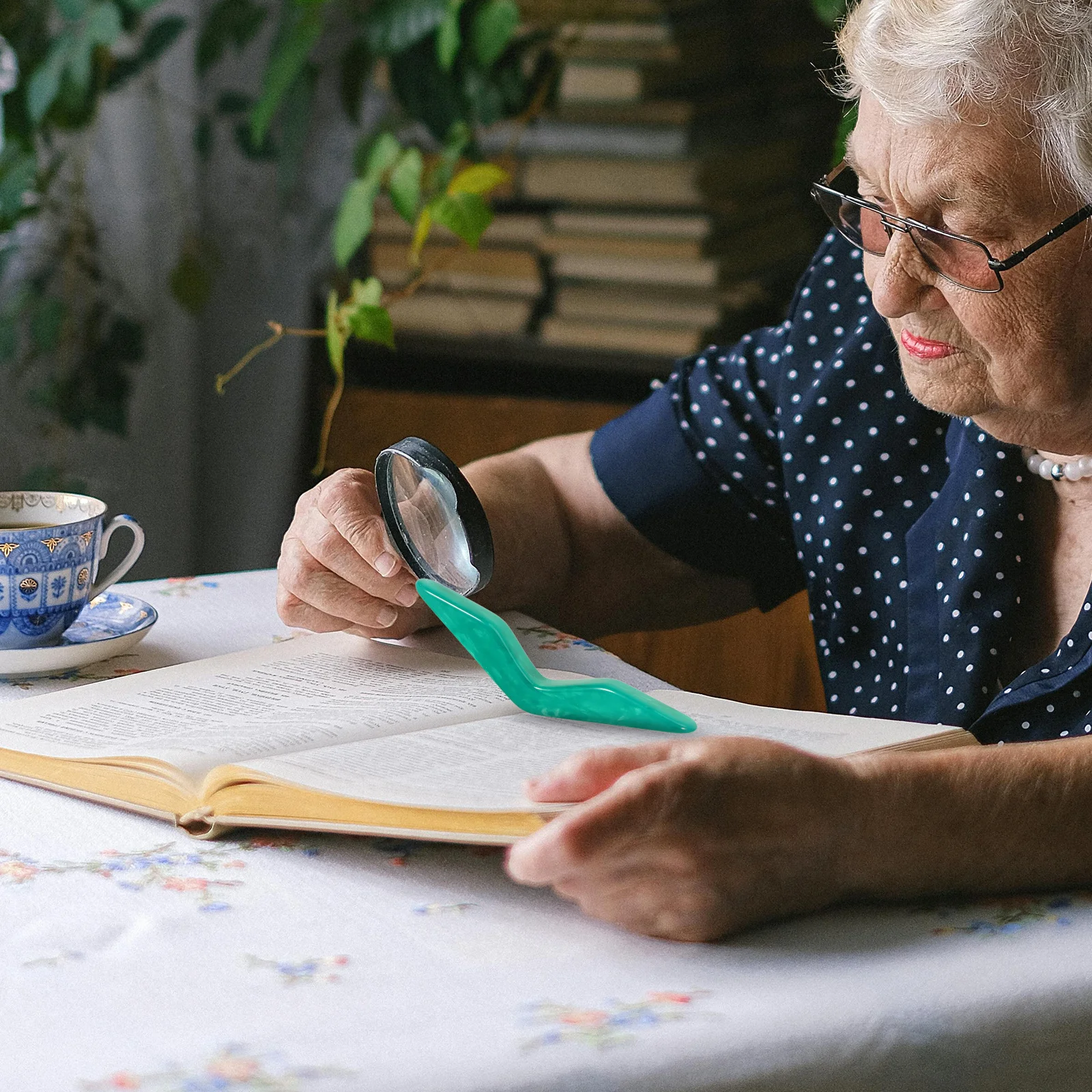 الراتنج الإبهام صفحة حامل صفحة الكتاب دعم حامل كتب الاصبع للقراءة في السرير المحمولة مريحة القراءة المنزلية التبعي