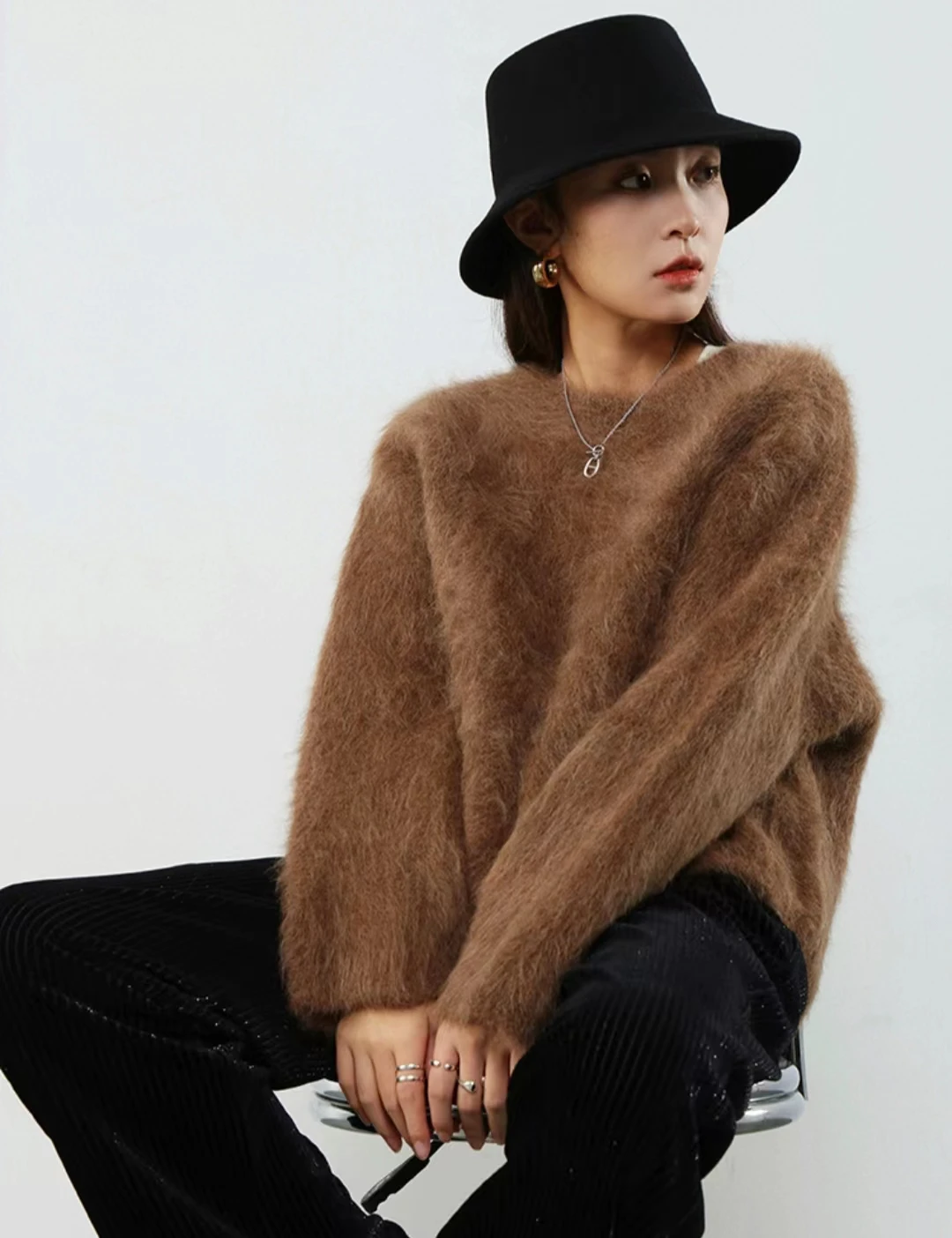 Angora Round Neck Mink Cashmere Sweater Loose Pullover Fluffy Soft Warm Women Knitted Long-Sleeved Thickened Sweater JZ143