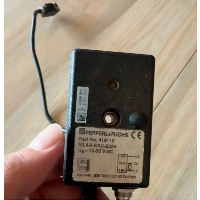 

Second-hand test OK，Photoelectric switch，ML4-8-KSU-2325