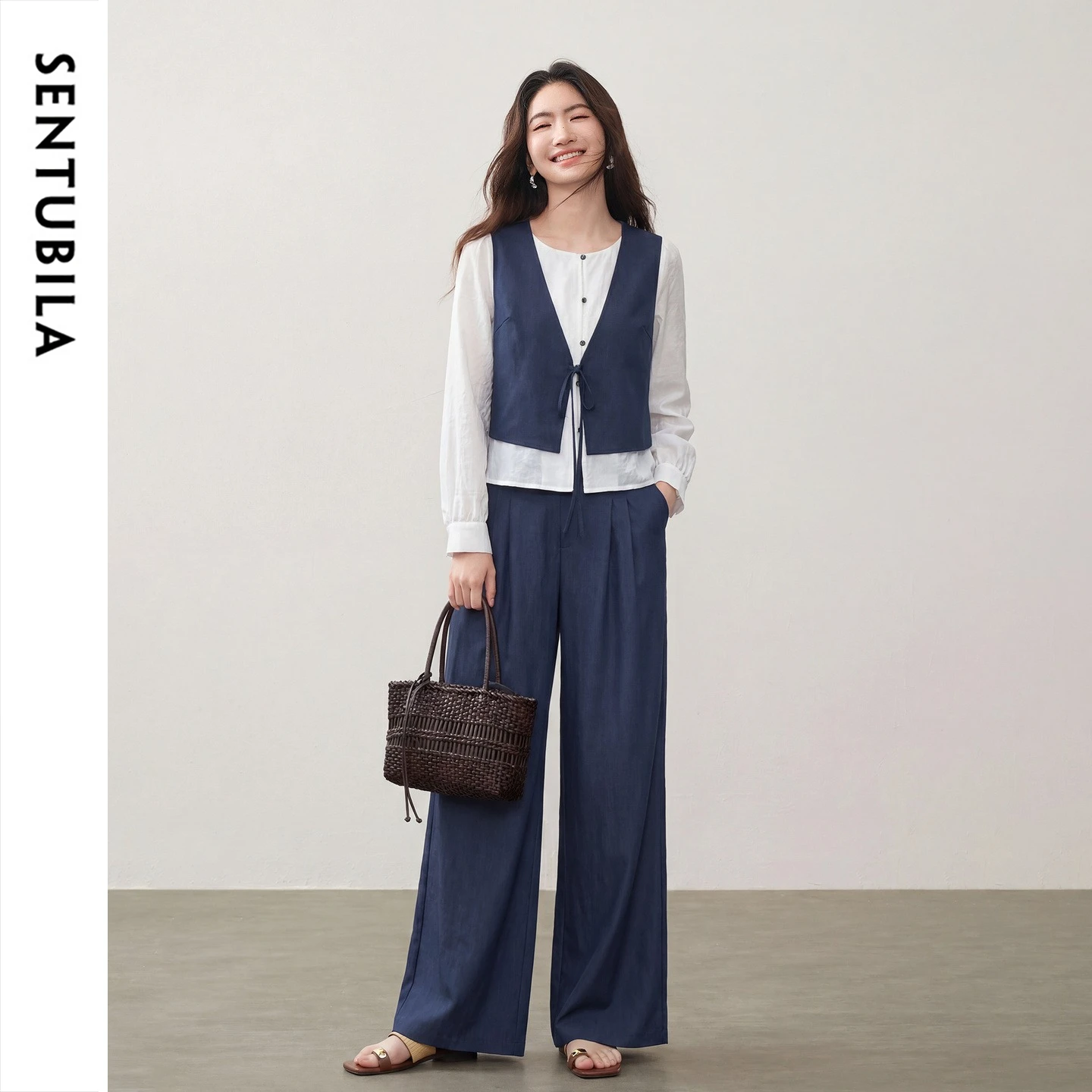 SENTUBILA Women Fake‑Two‑Piece 2‑Piece Matching Outfit Set 2026 Fall New Ready‑to‑Wear Refined Elegant Commuter Suit Q63ZA7852