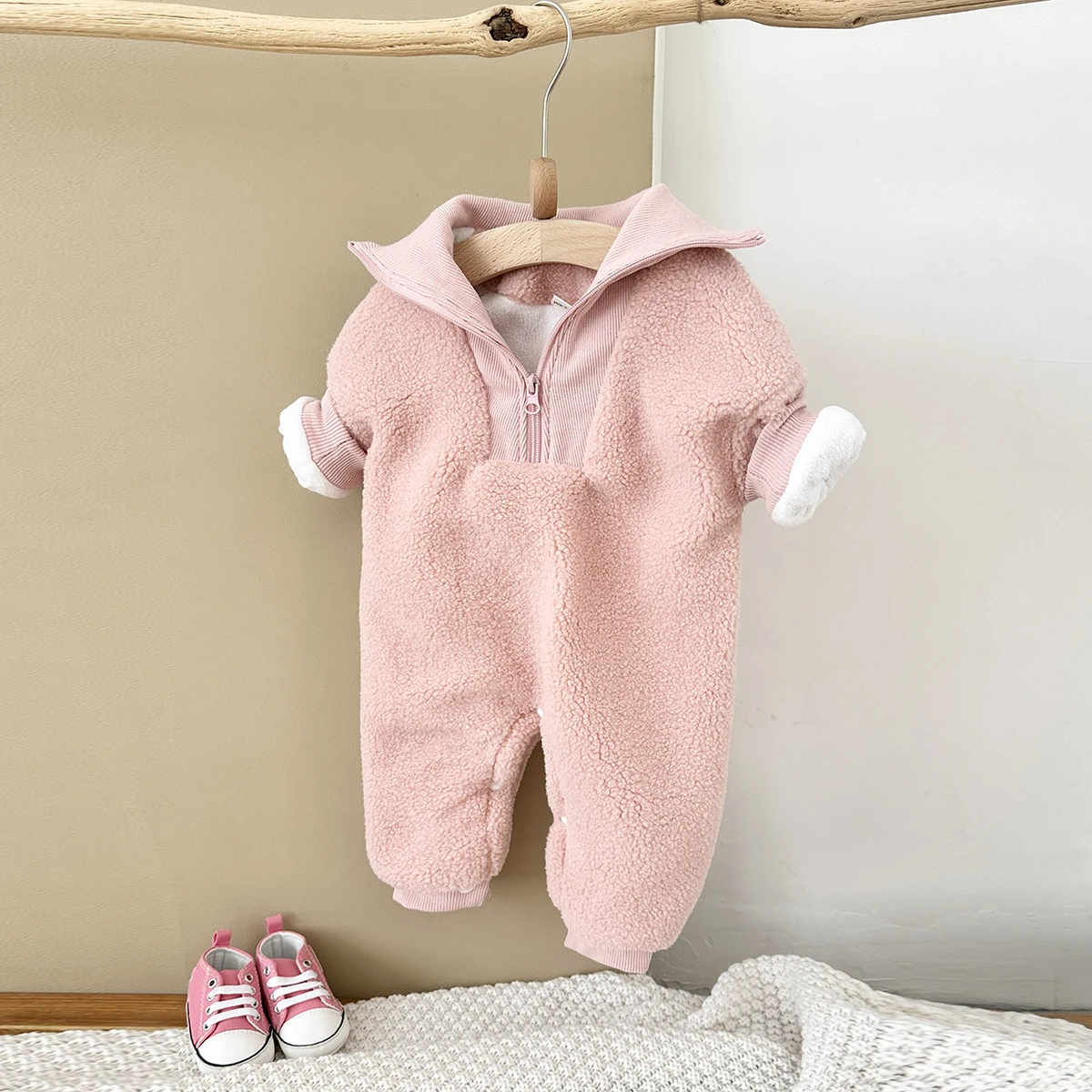 New Winter Boys Girls Baby Clothes Toddler Romper Long Sleeves Solid Color Lamb Wool Jumpsuit Half Zipper Lapel 0-18M Newborn