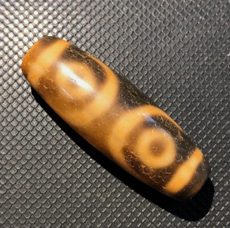 Energy Tibetan Old Agate Ivory Color 3Eye Totem dZi Bead Amulet14*15*45mmC2035