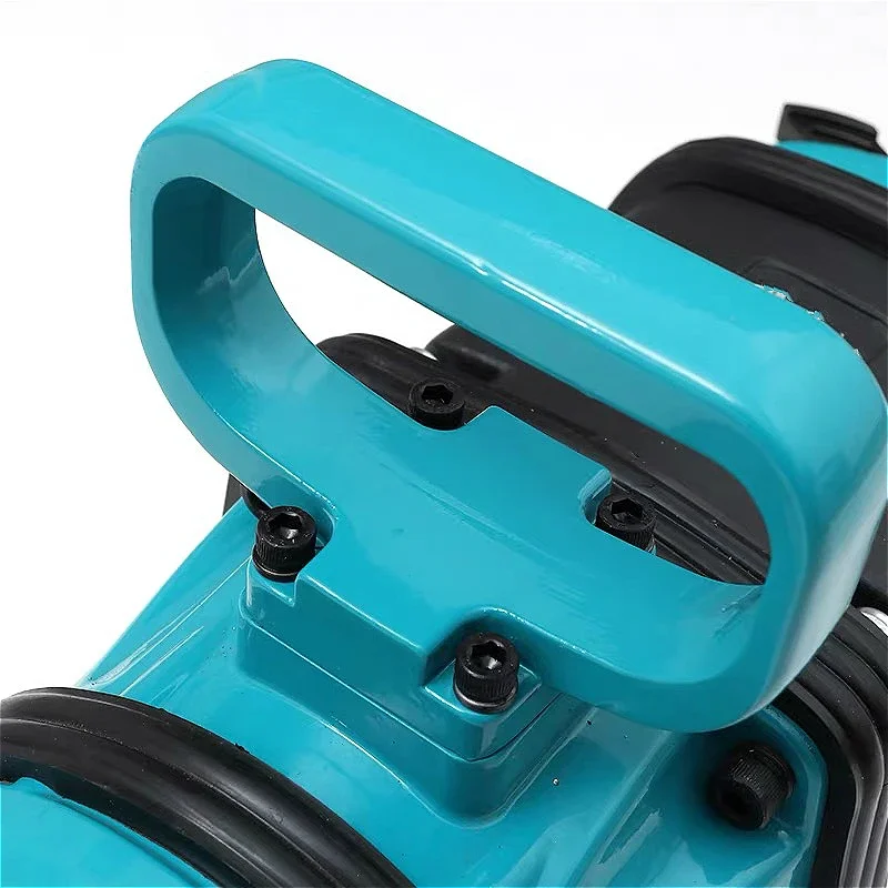 La chiave da 1" più forte nel negozio Scegli questa bestia in su e dopo il lubrificante, strappata il bullone senza attesa uniforme