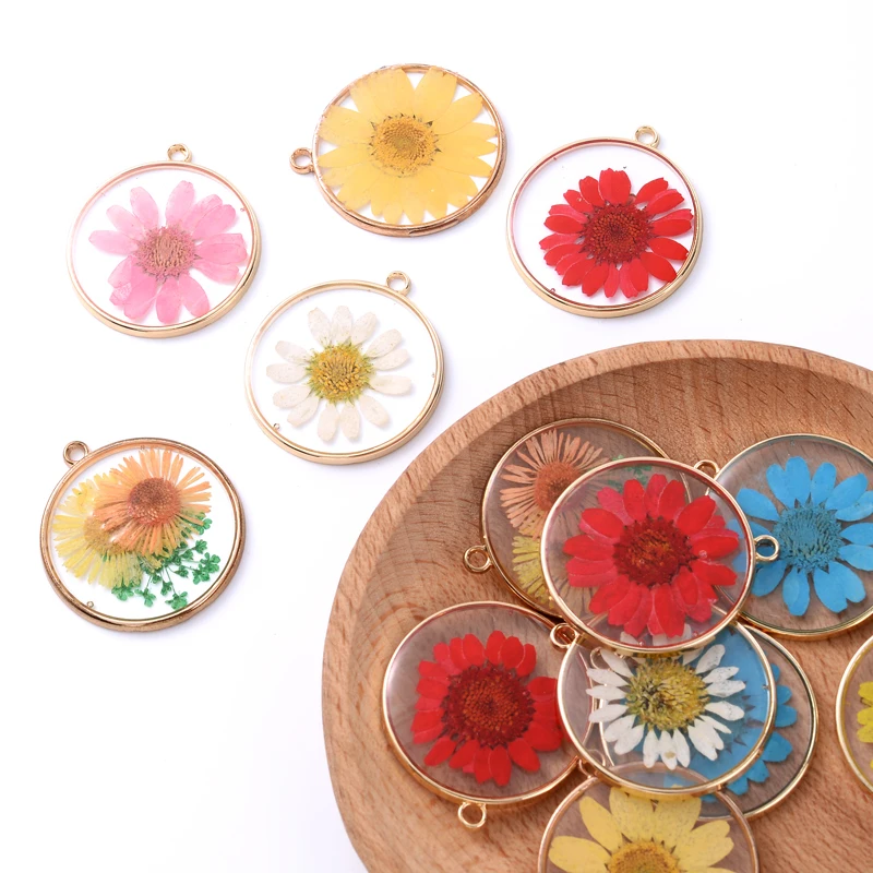 12Pcs Round Pressed Flat Plated Epoxy Natural Real Hibiscus Daisy Blossom Dried Flower Resin Charms Pendant for Jewelry Making
