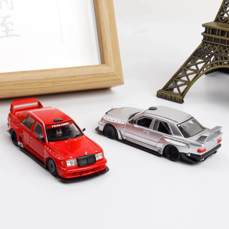 

1:64 Scale W124 Modified Car Simulation Alloy Car Model Static Display Collectible Toy Gift Souvenir Decoration
