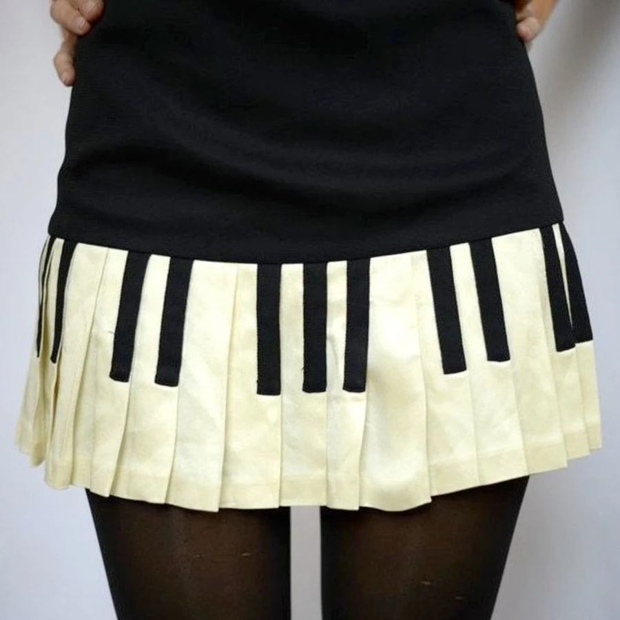 

Luxury Women Patchwork Pleated Skirt Contrast Color Mini Skirt Summer A-line Skirt Streetwear for Party Club