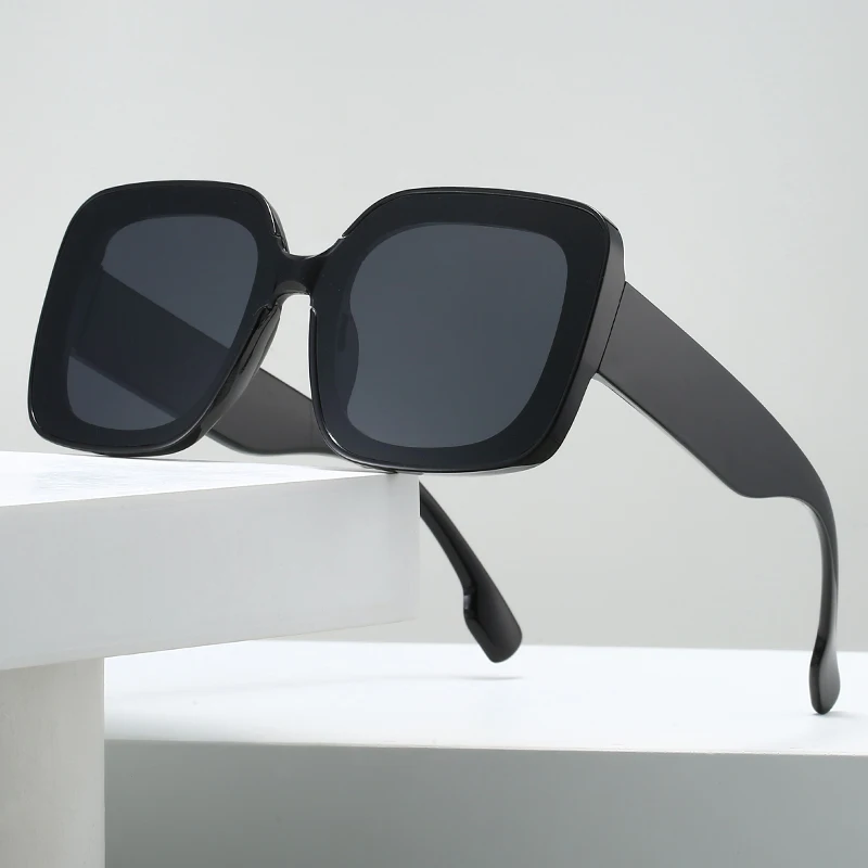 Retro Classic Square Sunglasses Women Men Simple Brand Shades Leisure Commute Sun Glasses Lady Man UV400 Protective Glasses