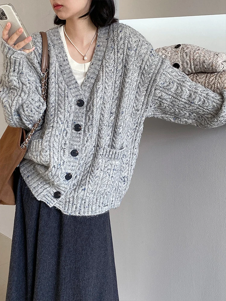 [LANMREM] Fashion Knitting Cardigan Sweater For Women V Neck Single Breasted Warm Female Loose Coat 2024 Autumn New 26C617