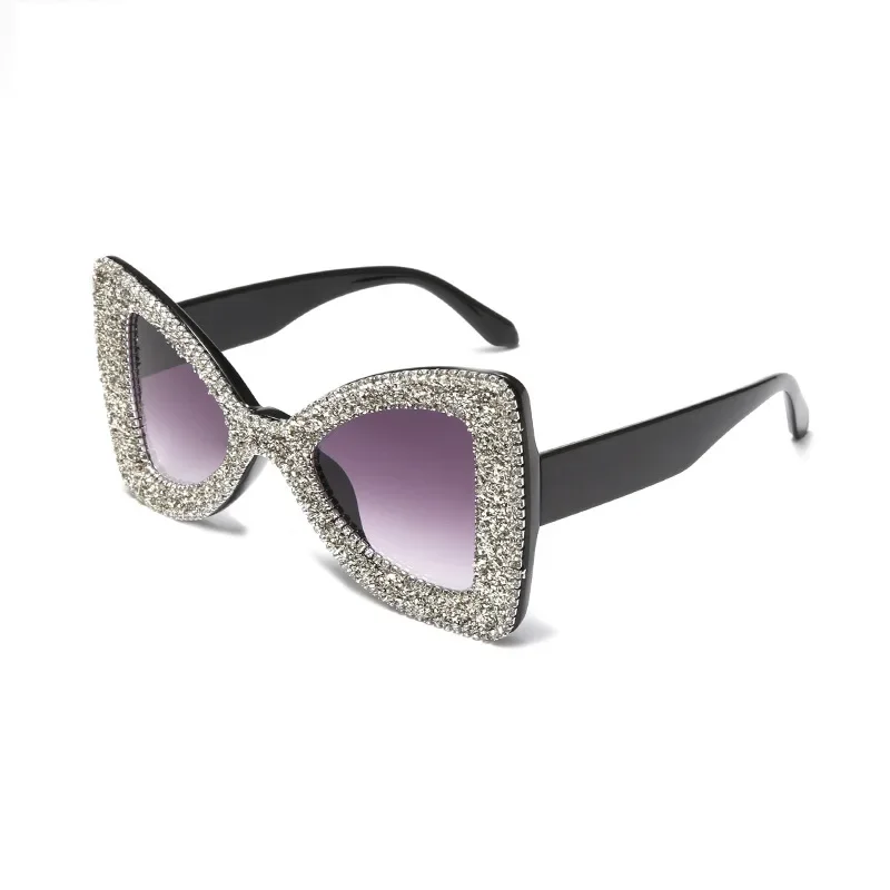 

2022 Baroque Cat Eye Sunglasses Women Crystals Sexy Girls Sun Glasses Rhinestone Ladies Shades for Party Oculos De Sol Feminino