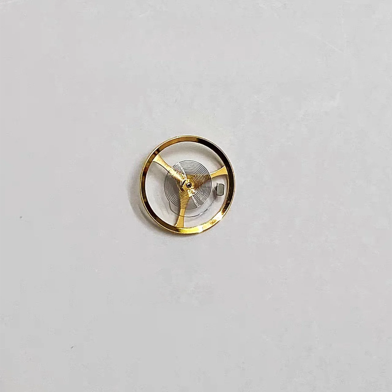 Watch accessories suitable for 7500 movement balance wheel repair parts