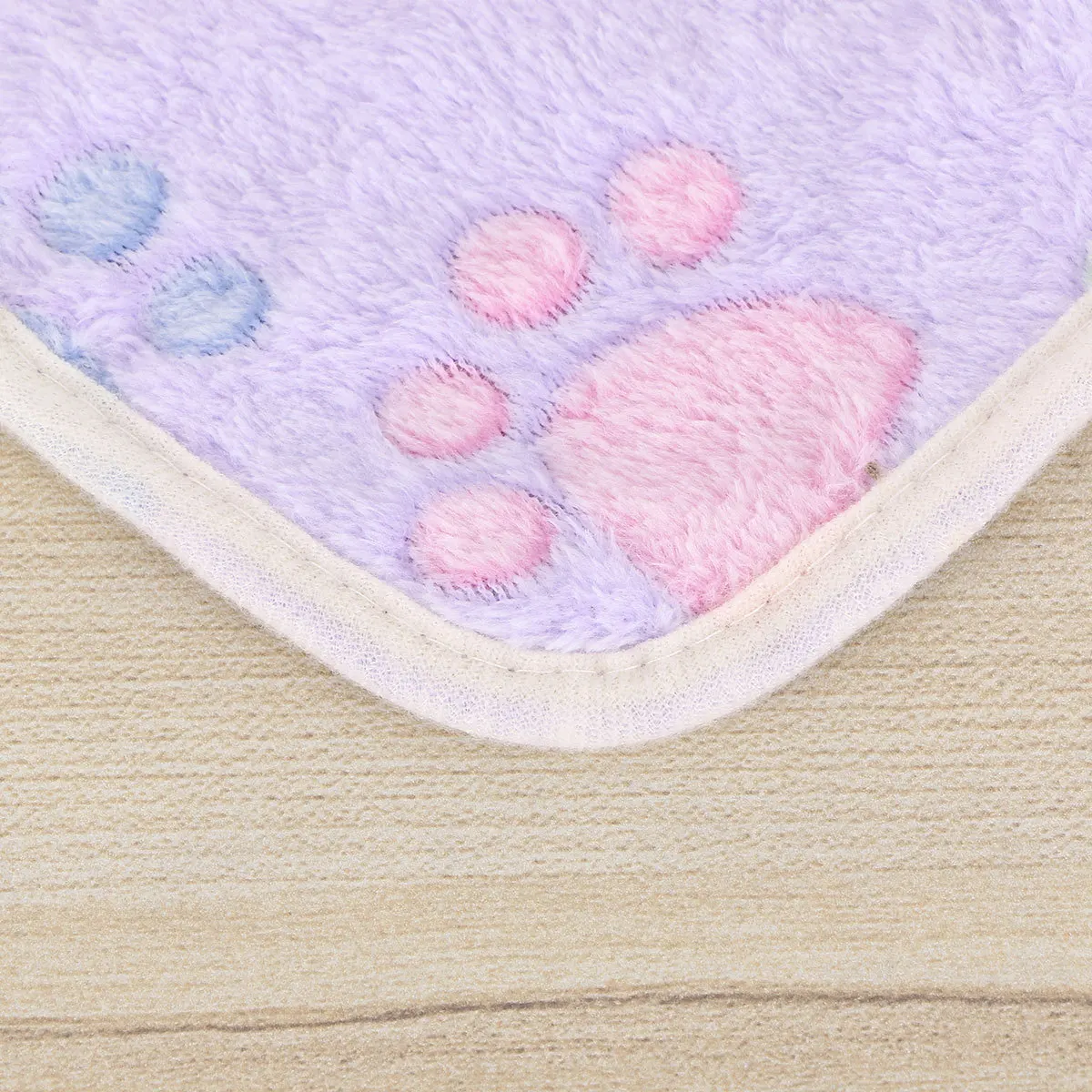 

1Pcs Pet Carpet Super Blanket 20x20cm Small Bone Printed Dog Blanket Pet Cushion Sleep Mat for Travel Indoor Outdoor