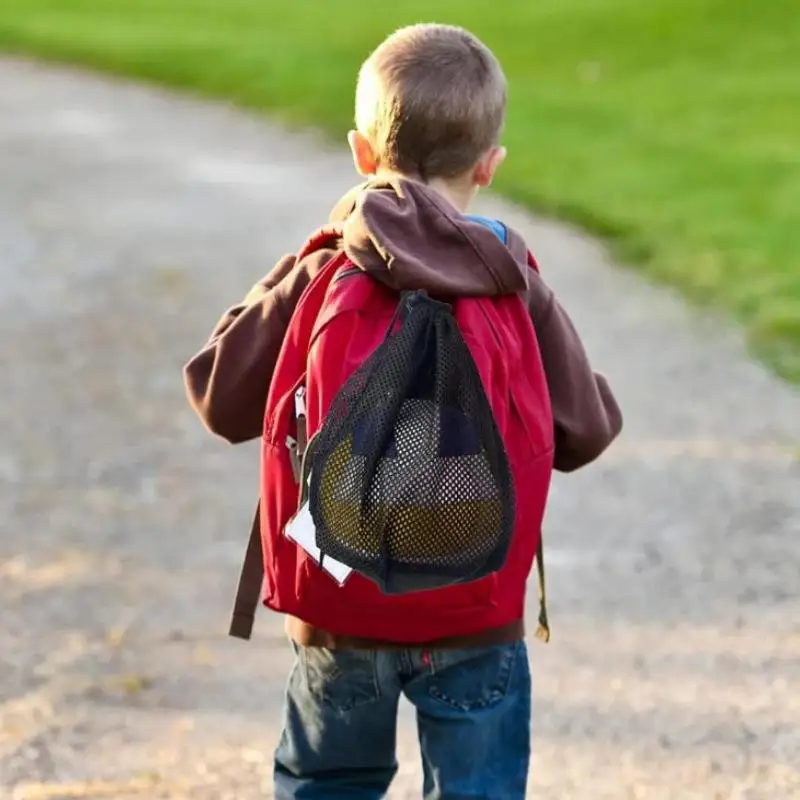 1/2 قطعة حقائب رياضية خارجية مثالية؛ حقيبة ظهر كرة سلة برباط سهلة الحمل؛ حقيبة شبكية ذات سعة عالية لتخزين الكرة.