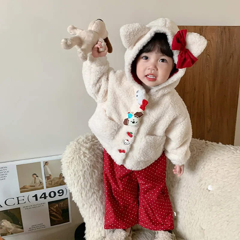 Girls Suits 2024 Autumn and Winter New Childrens Wear Girl Baby Cartoon Lamb Plush Coat Base Shirt Cotton Pants Three-piece Set