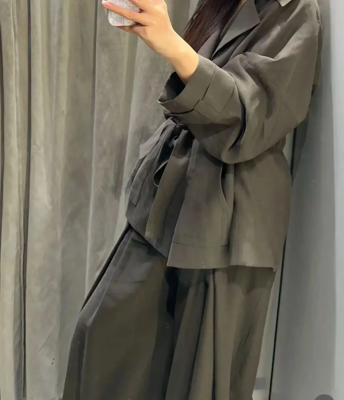 

KONDALA шикарный женский однотонный модный винтажный костюм 2025 года с поясом и отложным воротником, пальто + широкие брюки со складками на молнии, винтажный женский комплект