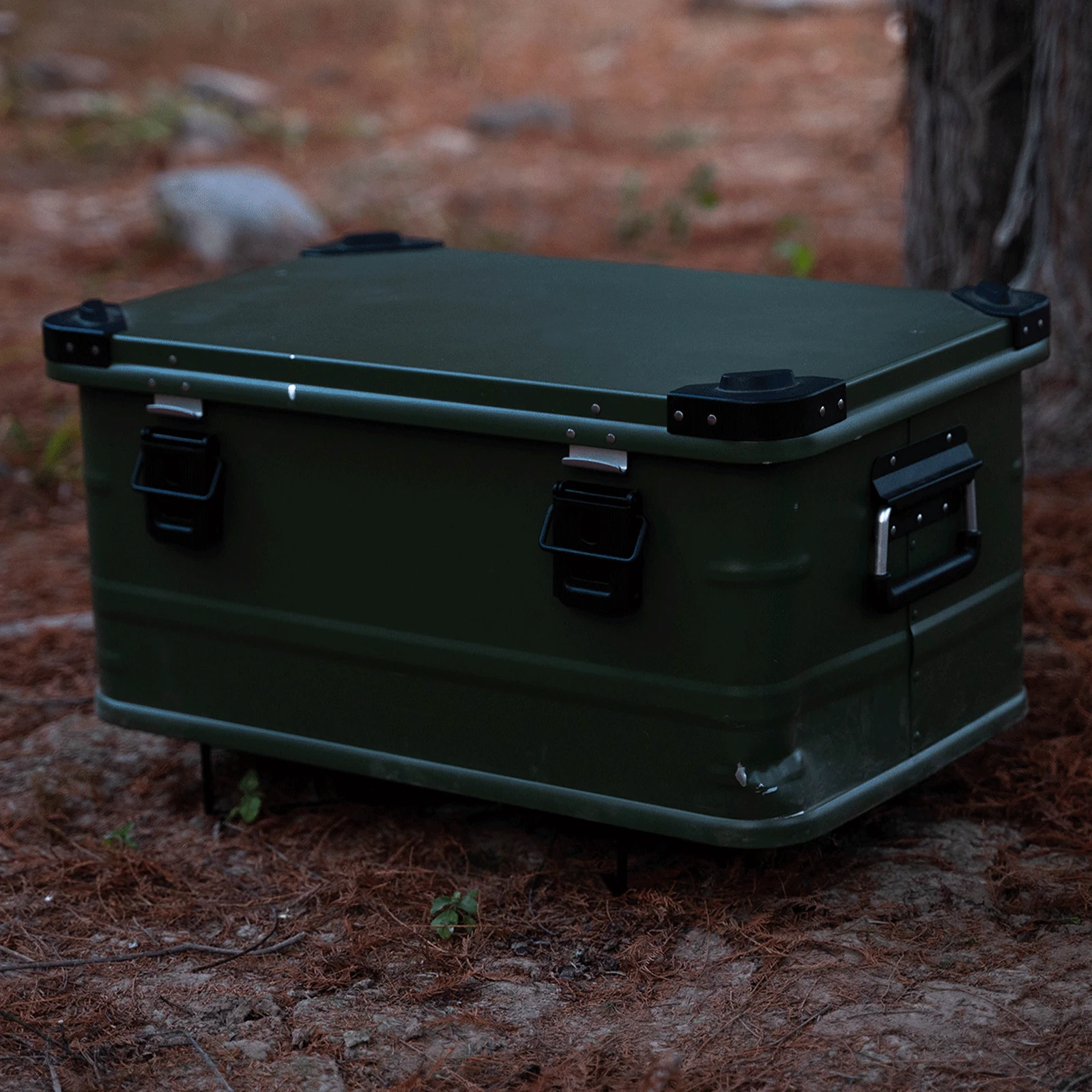 

Foldable Fridge Ice Box Holder with Storage Bag Foldable Multifunctional Cooler Stand for Camping Hiking BBQ Cooking and Picnic