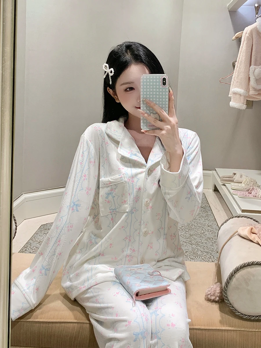 بيجامة بأكمام طويلة على الطراز الياباني للنساء للخريف والشتاء، مجموعة دافئة سميكة وسميكة، ملابس منزلية غير رسمية فضفاضة وجميلة