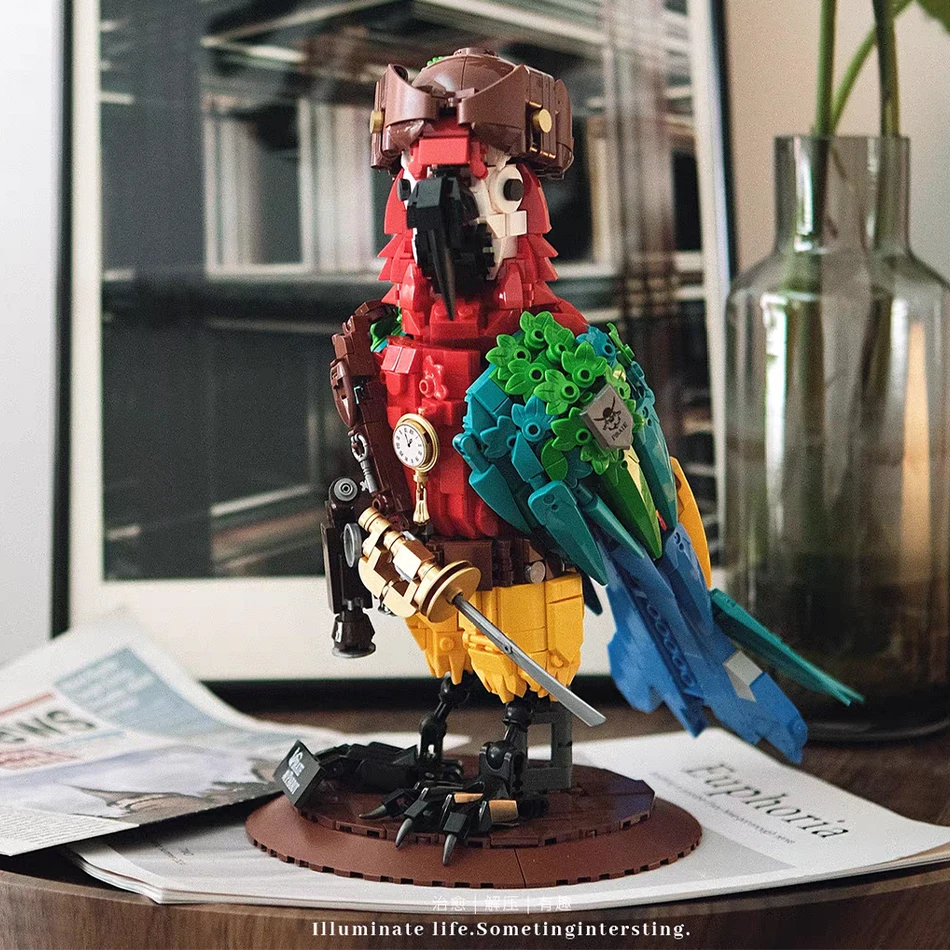 

MOC Pirate Parrot Micro Building Blocks Set Bionics Animals Collectible Model with Pirate Decor Mini Bricks Toys for Kids Gifts