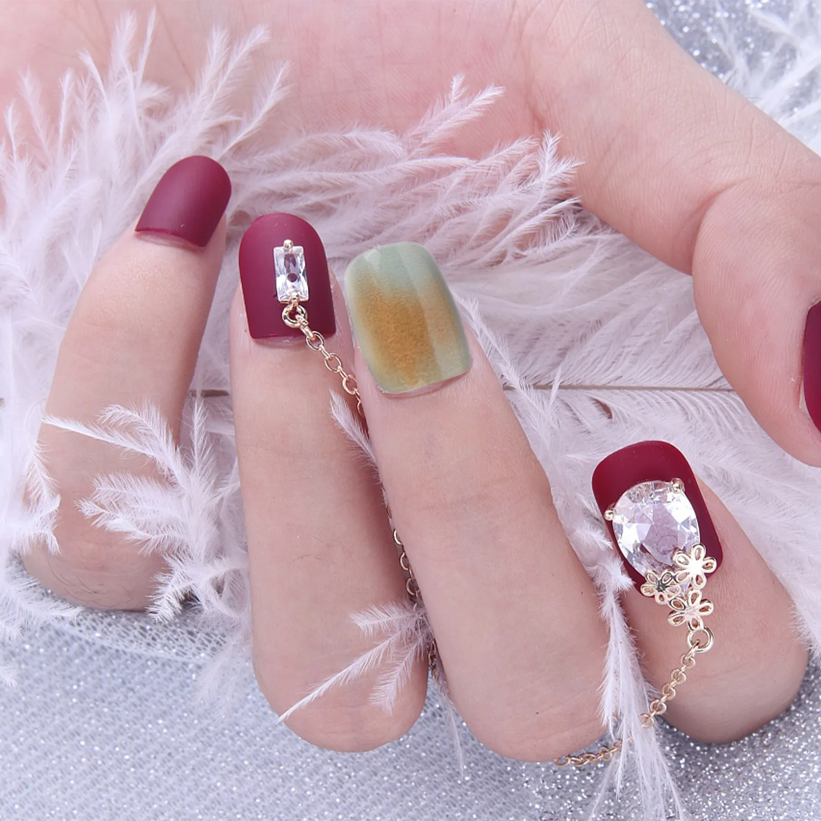 

1 комплект накладных ногтей с пятилепестковым цветочным дизайном, из АБС-материала, легко наносятся, долговечные, стильные, для женщин, пластиковые.