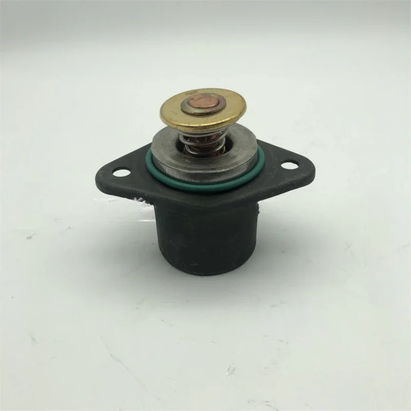 

1830256C93 Thermostat 190F for 1300 Engine