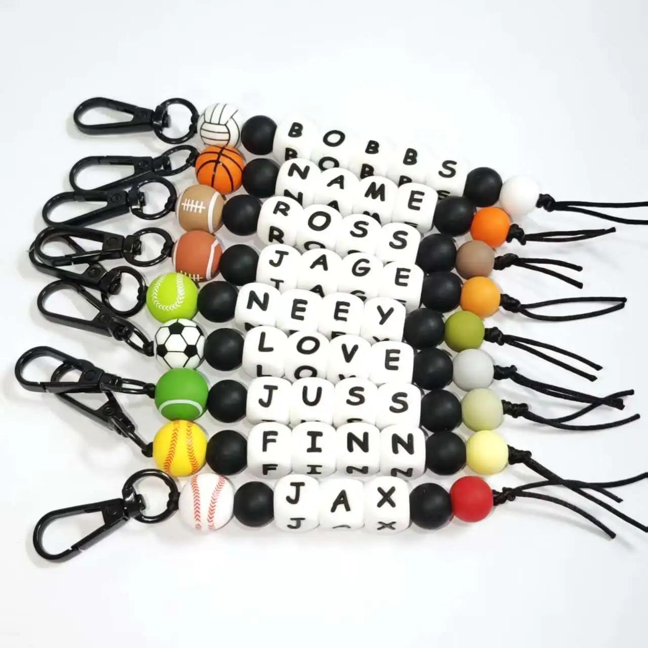 Porte-clés avec nom personnalisé, pendentif pour sac à dos de sport, football/volley-ball/basket-ball/tennis/baseball, etc., cadeau de noël 1 pièce