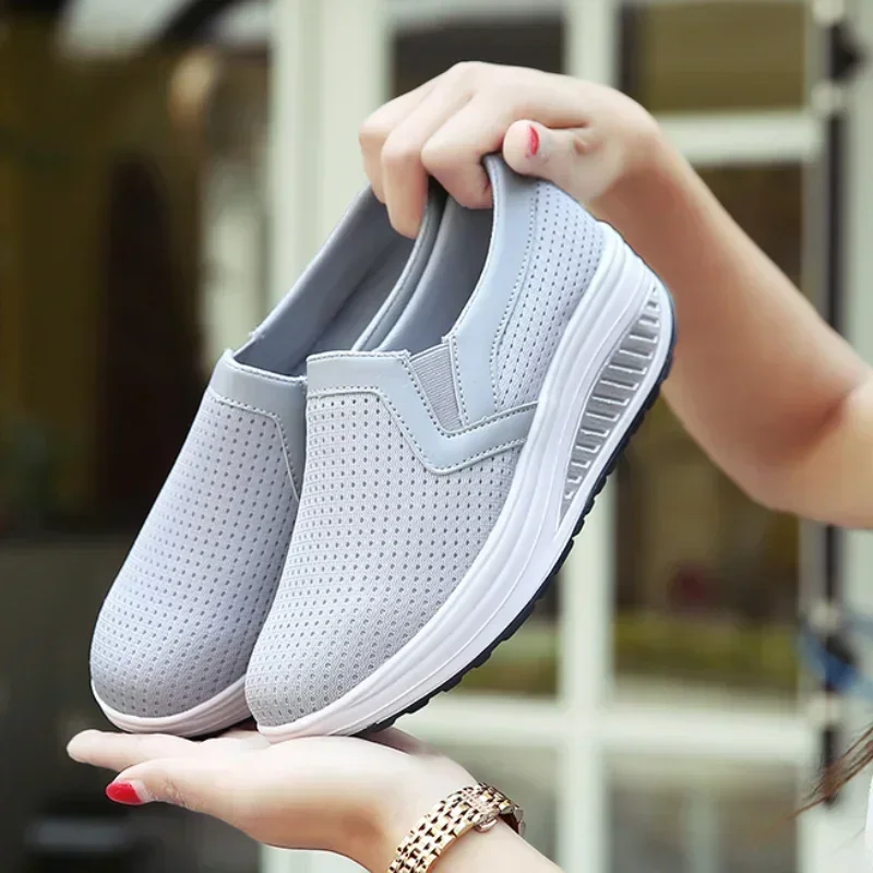 Women Breathable Mesh Shoes Fashion Platform Wedges Sneakers Female Outdoor Running Shoes Vulcanized Shoes Zapatillas Mujer