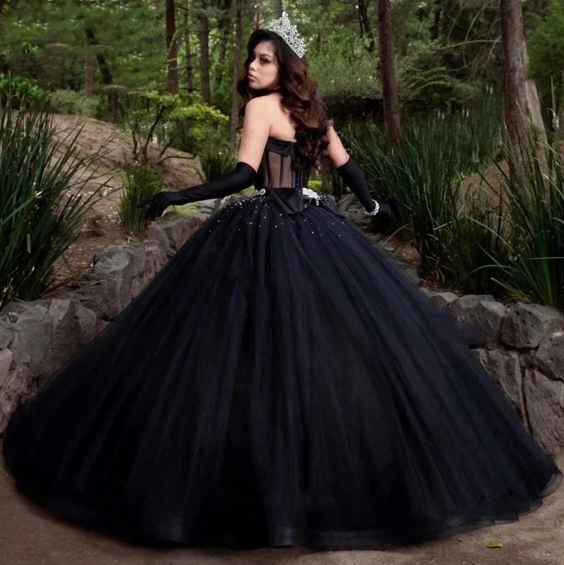 Black Vintage Sweetheart Ball Gown Quinceanera Dresses Shinning Crystals vestidos de quinceañera Illusion Birthday Party Gowns