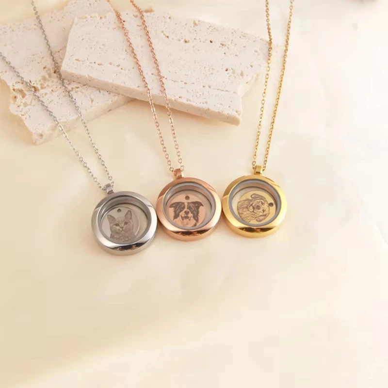 Personalized Pet Portrait Necklace Custom Photo Engraved Stainless Steel Dog Cat Memorial Jewelry Rotating Locket Gift for Lover