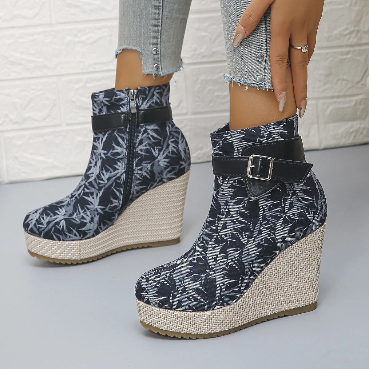 Women Wedge Heel Shoes Round Toe Thick Sole Vintage High Heel Ankle Boots Plus Size Winter New