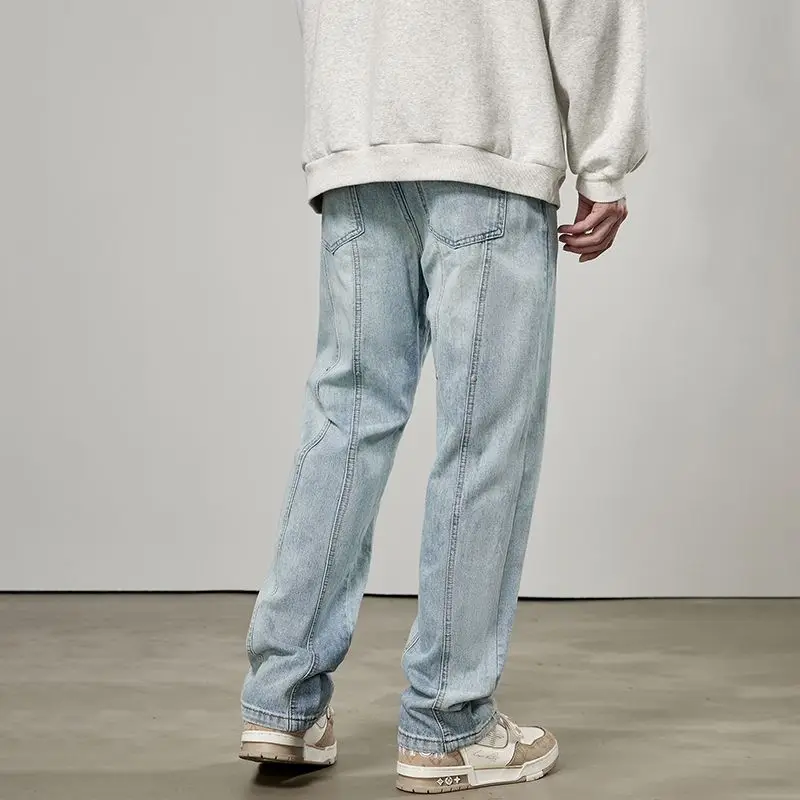 بنطال جينز رجالي فضفاض ذو قصة أرجل مستقيمة باللون البني الأصفر