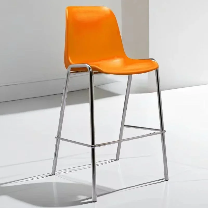 

Высококачественные легкие портативные штабелируемые пластиковые табуреты ручной работы с металлическими трубками, барные стулья для кухонной стойки, барный стул для дома