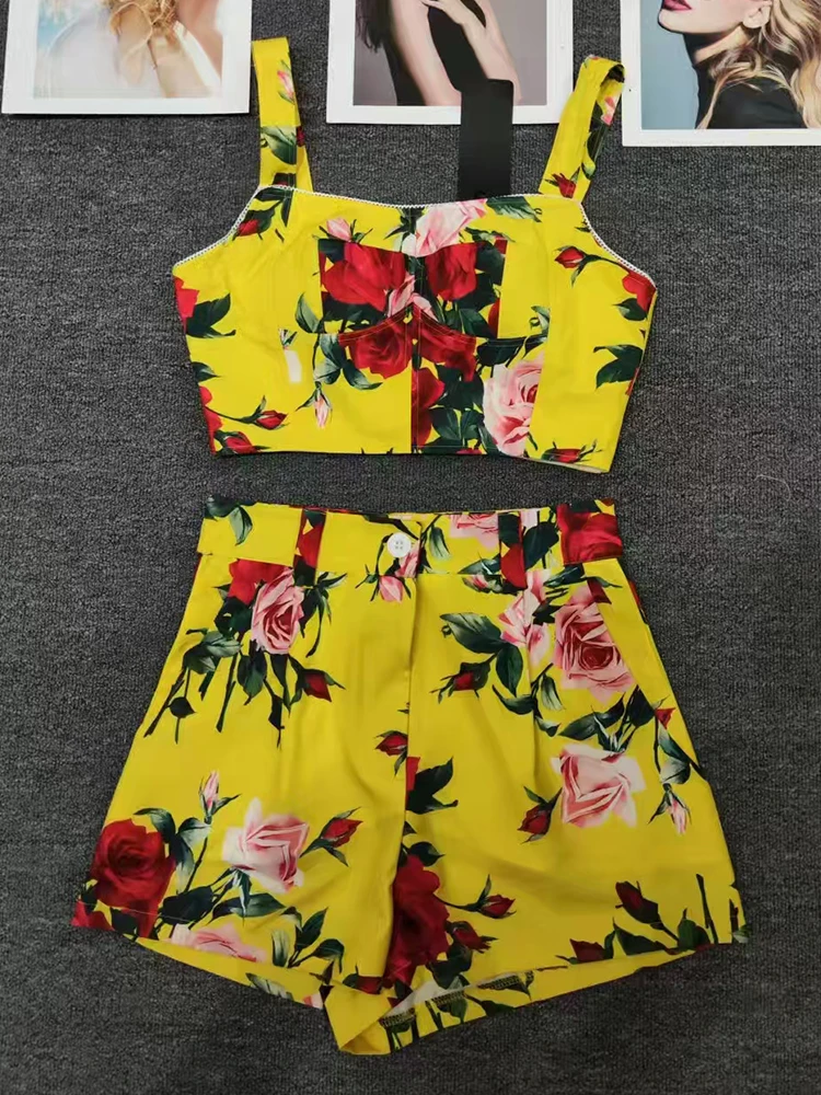 

2025 summer women's retro print sexy strapless halter top two-piece set + high-waisted straight shorts hot pants fashion set