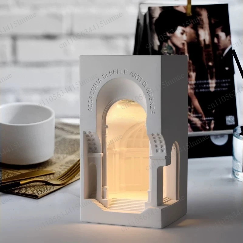 European Architectural Gypsum Molten Candle Lamp Ornament Table Lamp Fireless Aromatherapy Molten Wax Lamp