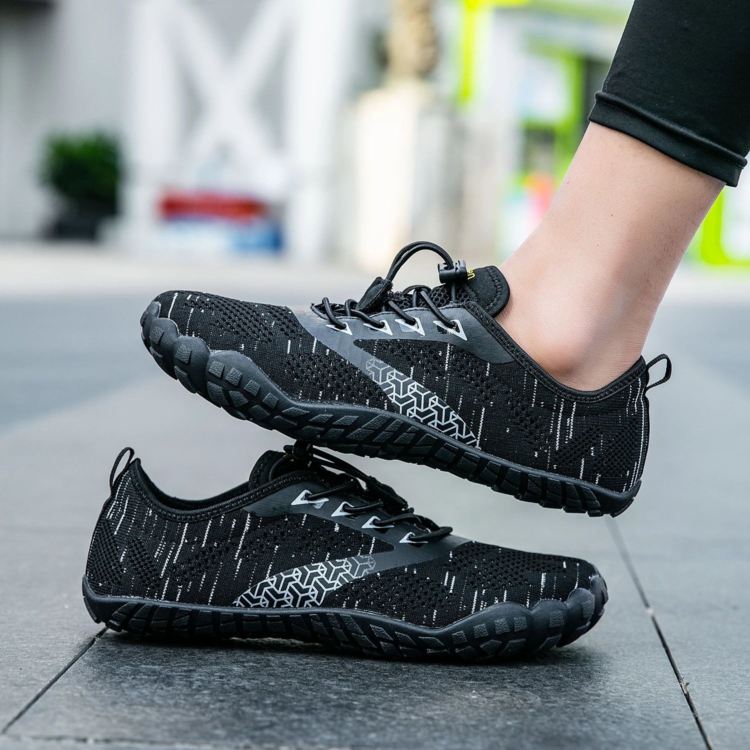 경량 통기성 운동화 안티 드롭 미끄럼 방지 컴포트 쿠션 넓은 발가락 신발 야외 하이킹 착용 방지 남성 신발