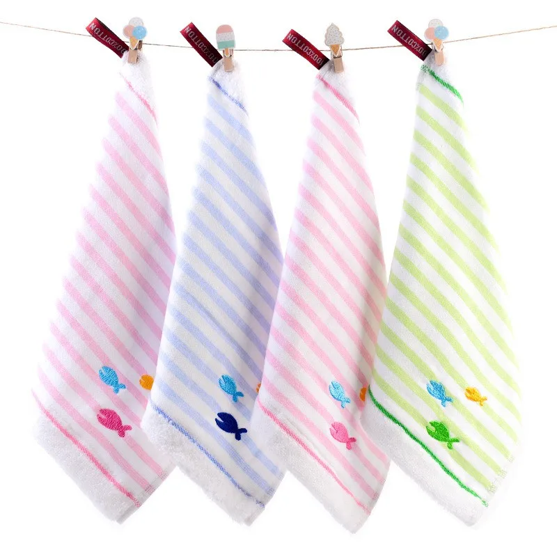 

1Pc 25x25cm Cotton Striped Cartoon Fish Embroidery Hanging Rope Child Face Towel Portable Absorbent Soft