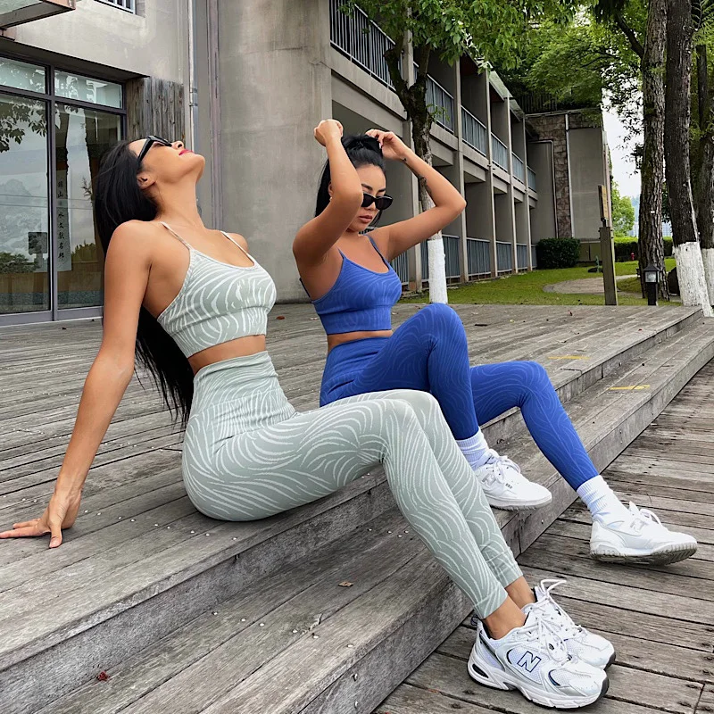 Seamless Yoga Set Women Wavy Pattern Sport Bra Tops Fitness High Waist Leggings Wear Two Piesce Suit Workout Outfits Gym Clothes