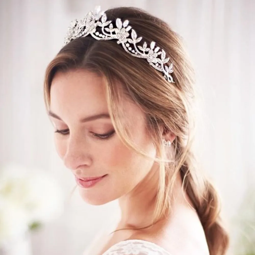 Moda prosta diamentowa opaska na głowę kobiety dziewczęta księżniczka opaska z koroną dżetów kryształowa Tiara Bridal codzienne peruki imprezowe