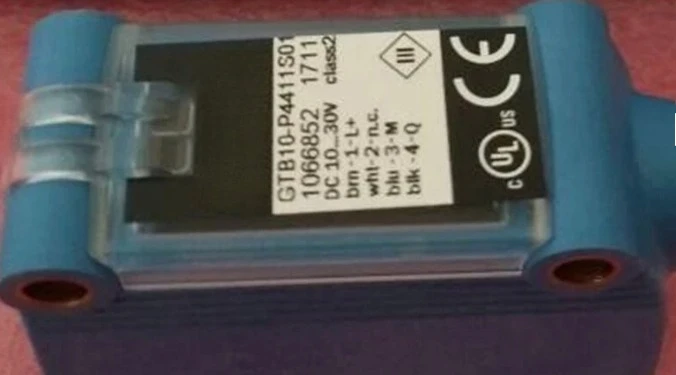 Brand New Original GTB10-P4411S01 1066852 In Stock SMALL PHOTOELECTRIC  Fast Delivery