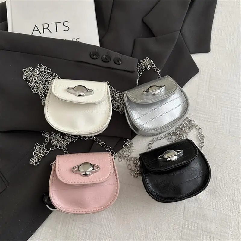 Luxury PU Chain Sling Women's Bag, Chic Square Trendy Bag, Crossbody Bag for Commuting, Lipstick Pack, Girl's Sling Bags