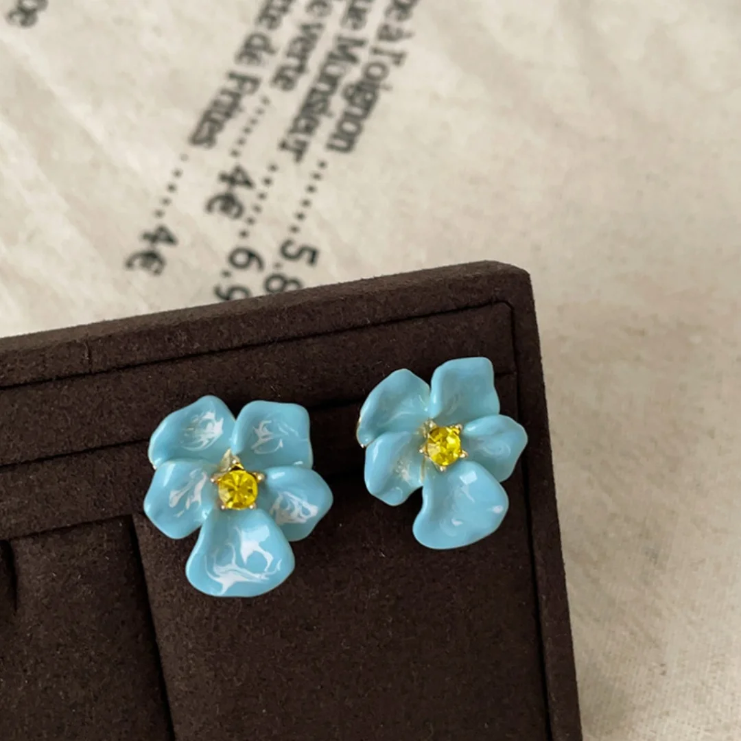 Unique Blue Drip Glaze Flower Earrings for Women Designed Beautiful Iris Plant Stud Earrings Vacation Jewelry Accessories Gifts