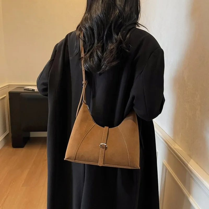 

Large Capacity Vintage Diaper Bag Clutch Handbag Women Fashionable Leather Square Satchel Solid Color High