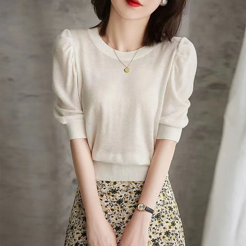 여성 의류 솔리드 할로우 아웃 패션 티셔츠 여름 캐주얼 올 매치 니트 하프 슬리브 티셔츠 레이디 오 넥 풀오버 기본상의