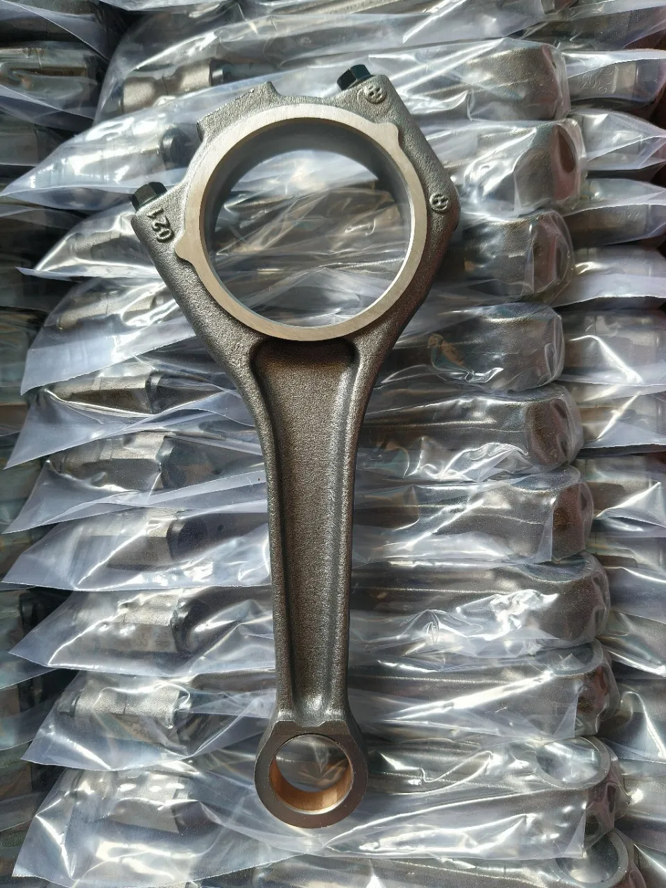 Automotive Parts Engine Connecting Rod LR028147 LR028148 LR100471