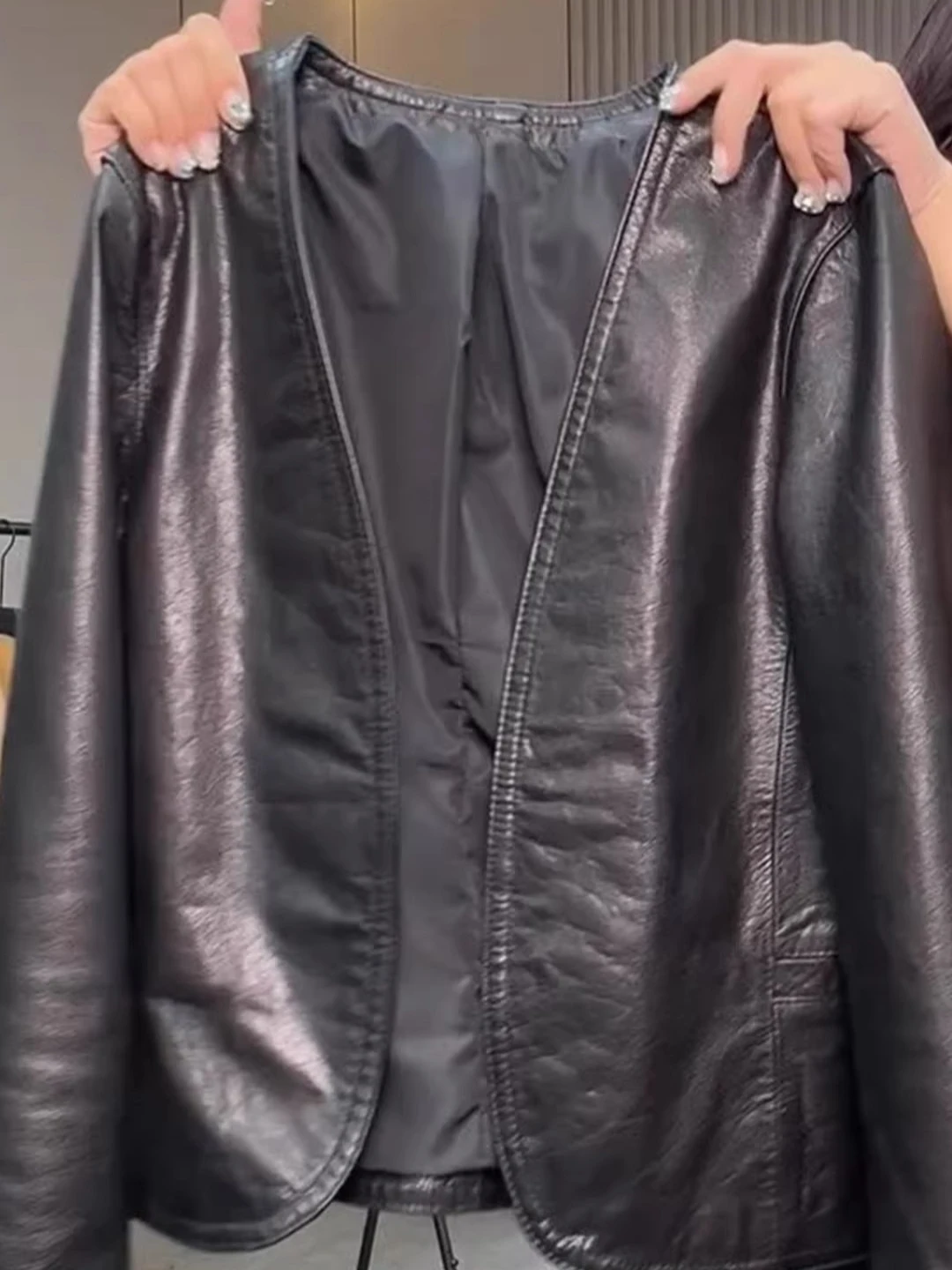 เสื้อแจ็คเก็ตหนัง Bla Long Sve รุ่นเรียบง่าย สไตล์อเนกประสงค์ เสื้อคลุมผู้หญิงทรงเข้ารูป ช่วยให้ดูผอมเพรียว เหมาะสำหรับใส่ทำงาน รุ่นใหม่ล่าสุดสำหรับฤดูใบไม้ร่วง