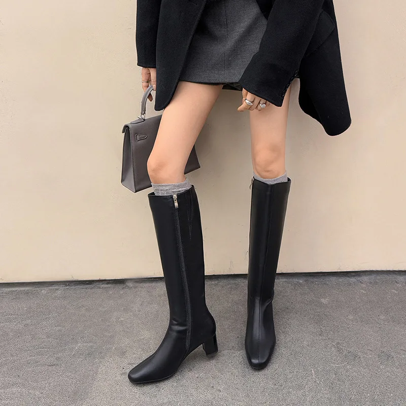 아르덴 푸르타도 가을 블랙 소가죽 니하이 부츠 라운드 토 사이드 지퍼 청키 힐 스키니 부츠 대형 사이즈 모던 부츠