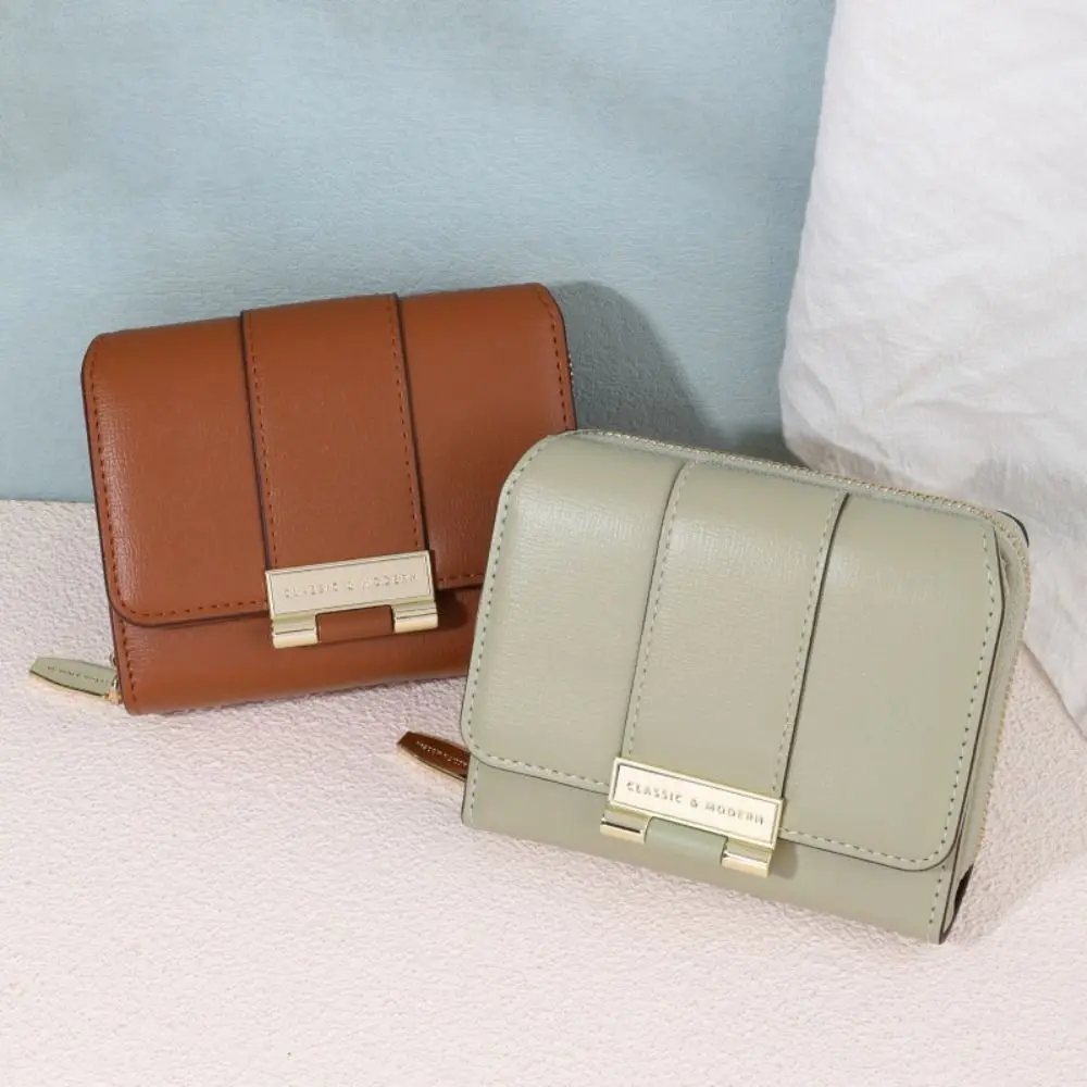 محفظة جلدية قصيرة صغيرة بلون سادة وسحاب محفظة ذات سعة كبيرة للعملات المعدنية للنساء