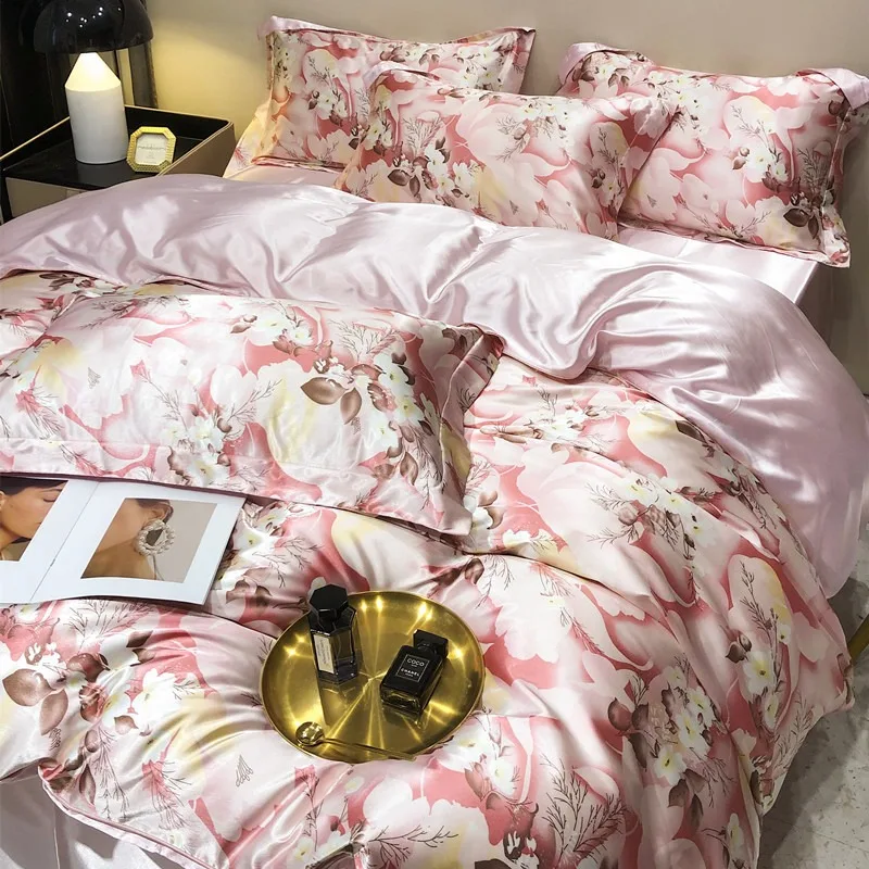 Cool‑Feeling Satin Duvet Cover Set, Vintage Floral Pattern 4‑Piece Polyester Bedding Kit, Breathable Smooth Bed Linens