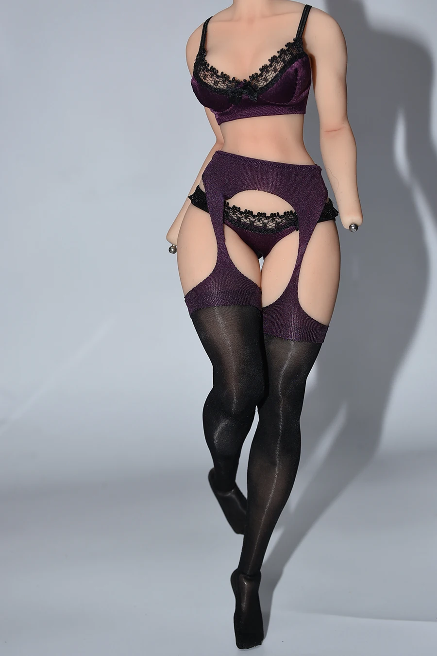 Skarpetki do zawieszenia dla figurki TBLeague JIAOU w skali 1/6, pasujące na figurki o wysokości 12 cali.