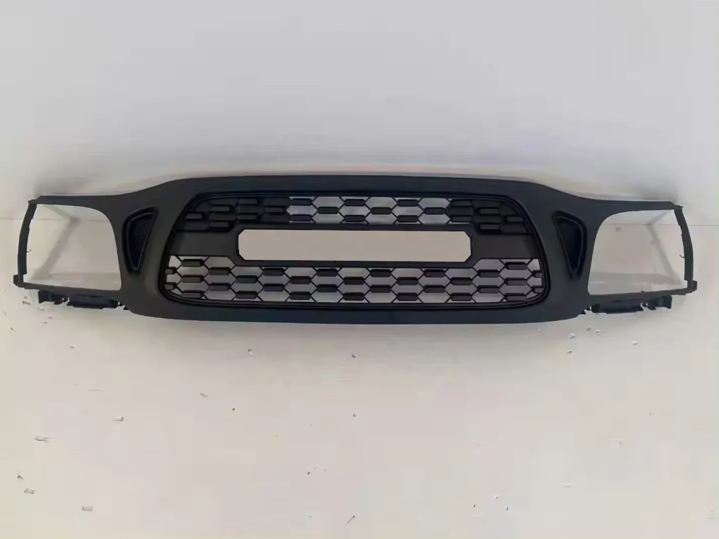 Gobison 2001 2002 2003 2004 accessories grill with light for toyota tacoma Grill