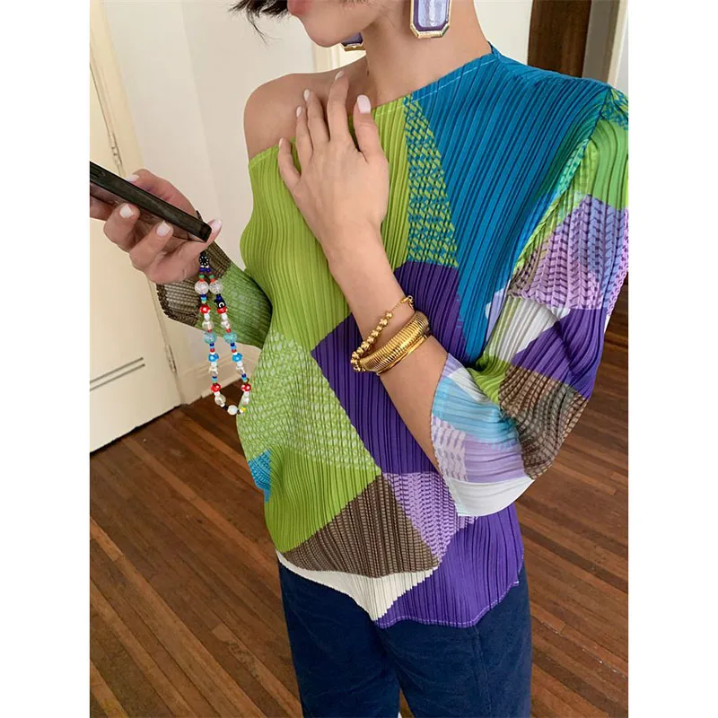 Dames nieuwe geplooide stof blouse korte mouw ronde hals los T-shirt met slank ontwerp en veelzijdig lente- en zomer-T-shirt