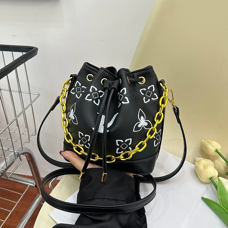 

Известная дизайнерская женская сумка-мессенджер, кожаная сумка через плечо, универсальный стиль из роскошного бренда для женщин